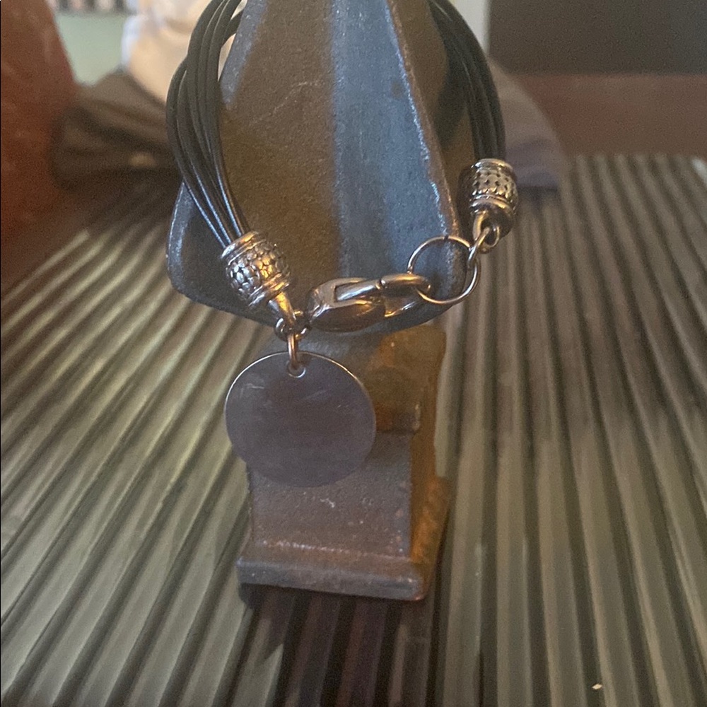 Elegant Black and Silver Women's Bracelet